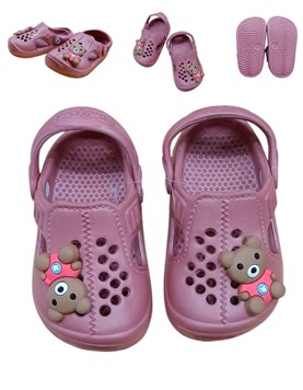 C-3 Sueco tipo crocs con apliques de animalitos.Disney
