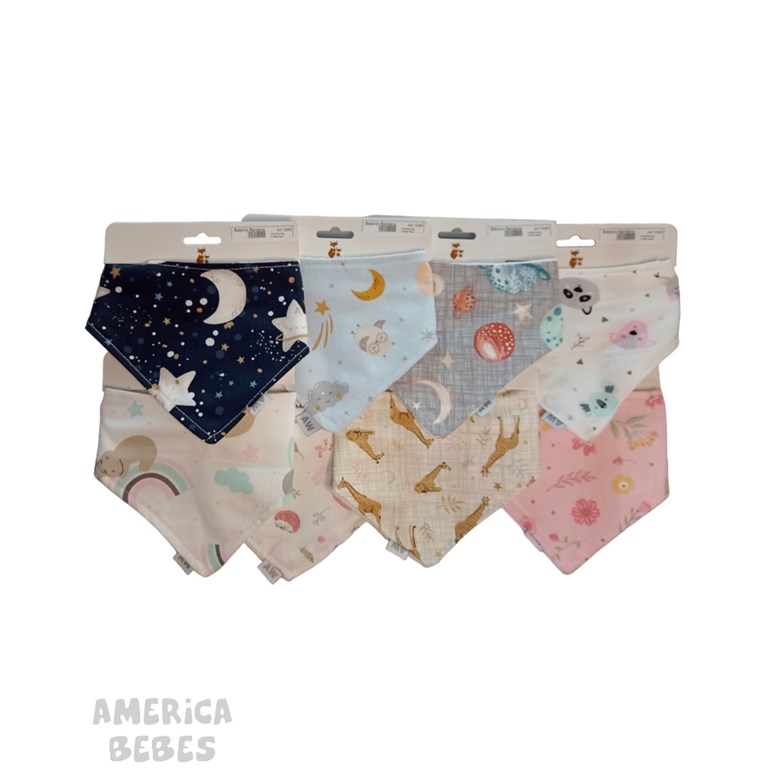 BABERO BANDANA CON BROCHE AMERICA