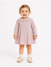 Vestido rosa plush acanalado con puntilla en el cuello .Labendel