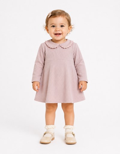 Vestido rosa plush acanalado con puntilla en el cuello .Labendel