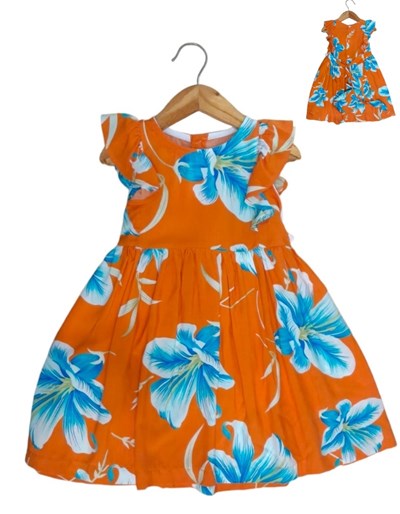 vestido de niña fibrana estampado flores con volados fondo naranja. Labendel
