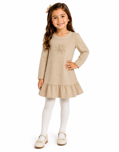 Vestido beige con puntilla y 1 flor para nena.Labendel
