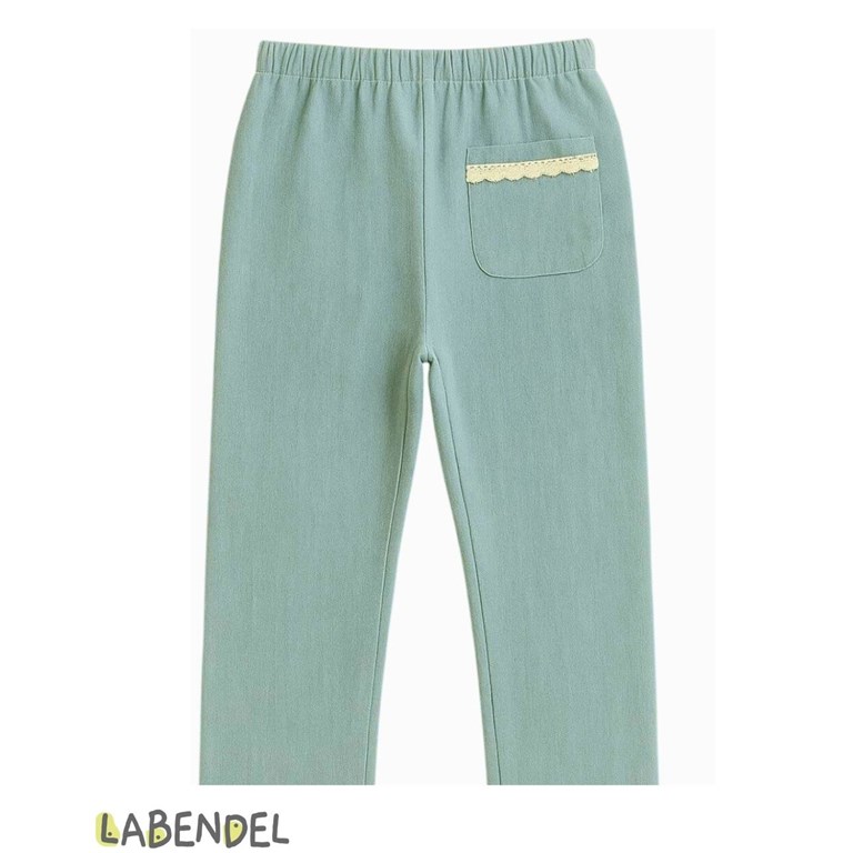 Pantalon de nena liso color verde.Labendel