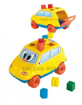 Baby Car amarillo con piezas. Calesita