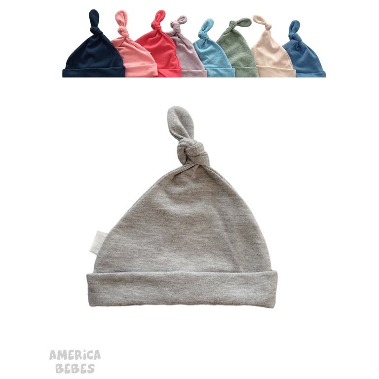 Gorro con nudo liso. Colores surtidos. Baby Cheito.