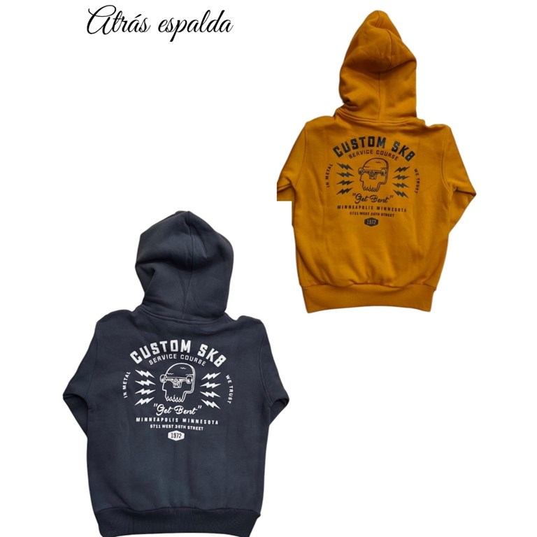 BUZO CANGURO CON CAPUCHA, ESTAMPA FRENTE Y ESPALDA 'CUISTOM SKB'.  FLIRTY