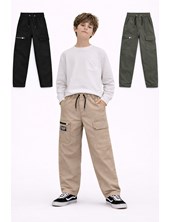 PANTALON DE GABARDINA CARGO CON BOLSILOS Y CIERRE. FLIRTY