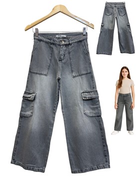 Jean CELE estilo cargo color gris mom. Olivia