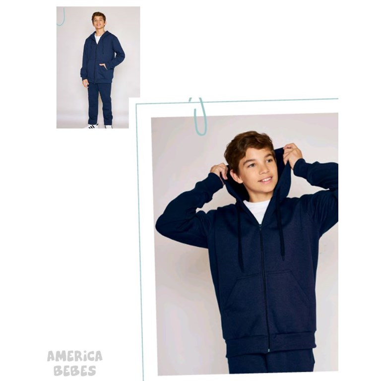 Campera de frisa con capucha y cordón embutido y bolsillo canguro. Calce unisex. Ely.