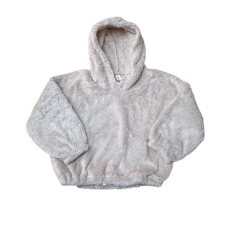BUZO NENA DE PIEL ,OVERSIZE CON CAPUCHA. GEPETTO