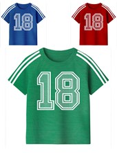 Remera junior varón ranglan c/estampa frente y mangas '18'. gepetto