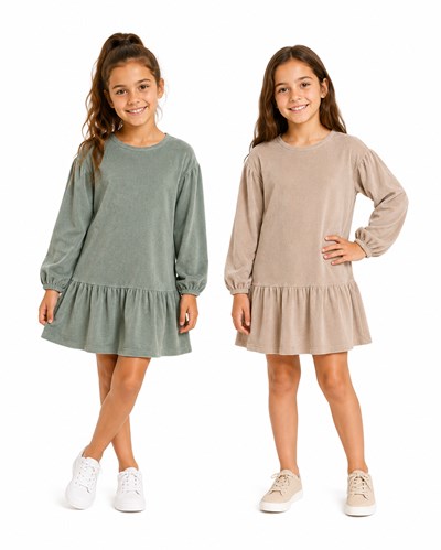 Vestido de nena, en pana de punto . Gepetto