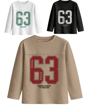 Remera junior varón oversize con recorte y estampa '63'.Gepetto