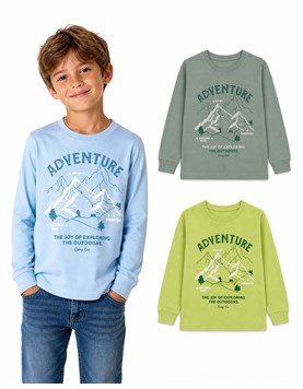 Remera junior varón con puños en mangas con estampa adventure.Gepetto