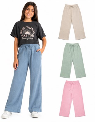 Pantalón para nena holgado en gasa doble 100% algodón. Bolsillos laterales. Gepetto 