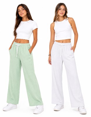 PANTALON DE GASA DE ALGODÓN, AMPLIO. BOLSILLOOS LATERALES. ELÁSTICO EN CINTURA. NGORO