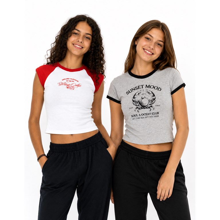 REMERA MANGA RANGLAN A CONTRATONO, ENTALLADA DE RIBB ALG. ESTAMPA 'NEW AGE'. NGORO