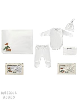 SET AJUAR 5 PIEZAS ALGODON MANTILLA BODY ABIERTO PANTALON CON PIE GORRO Y BABITA PICOLO