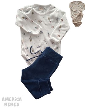 SET AJUAR 2 PIEZAS ALGODON Y PLUSH PARA BEBE VARON CONTIENE BODY MANGA LARGA Y PANTALON ESTAMPADO ESPACIAL PICOLO