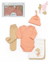 Ajuar 5u Body abto c/ gte - pantalon - gorro - mantilla doble - babita. Picolo