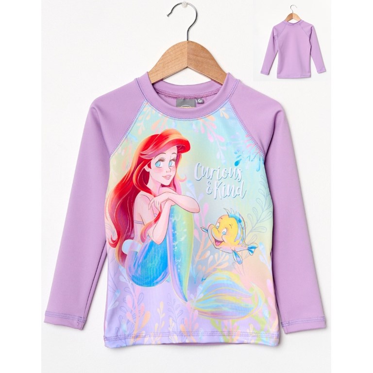 REMERA UV NENA ESTAMPADO PRINCESAS. DISNEY