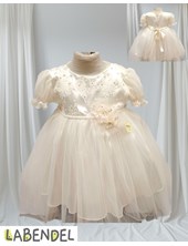 Vestido Bautismo manga corta falda tull, cinto de perlas con flores de organza