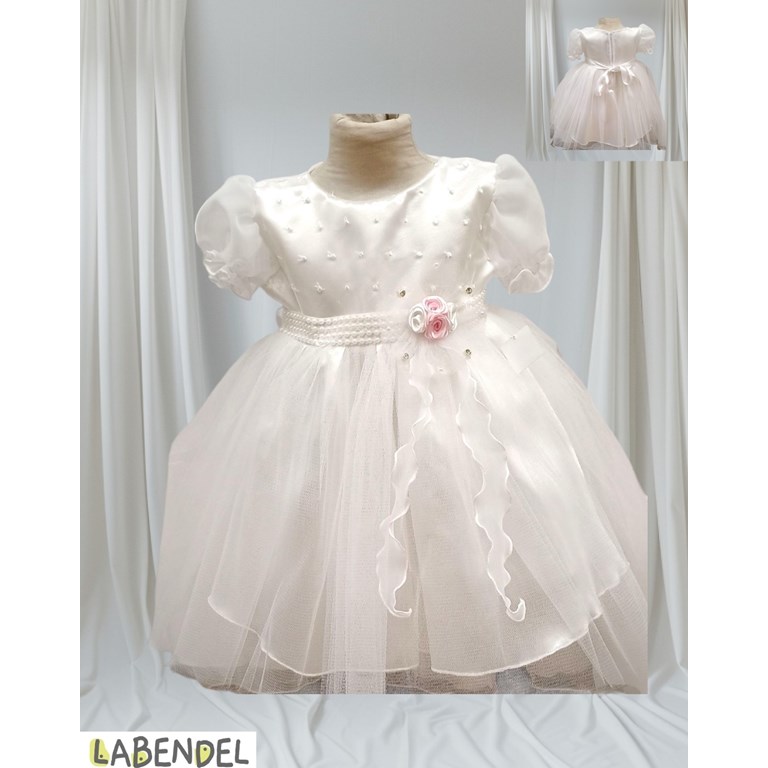 Vestido Bautismo managa corta con cinto ancho con aplique perlas y centro florcitas