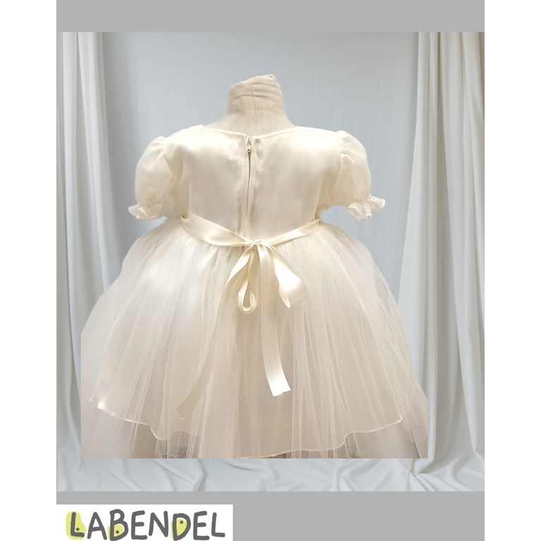 Vestido Bautismo manga corta, falda tull, pechera razo, cinto ancho de perlas