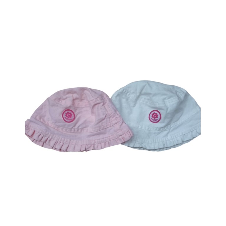 Gorro nena con volado gabardina. Colores surtidos. Poninos.
