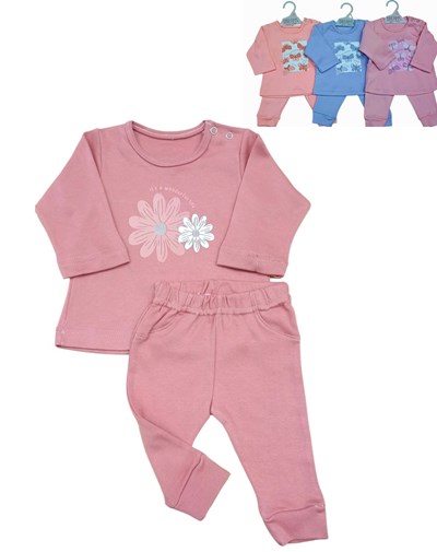 Conjunto de camiseta en interlock liso con estampa central combinado con pantalon al tono colores de nena dreams