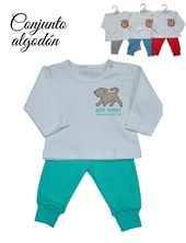 Conjunto de camiseta en interlock liso con estampa central y pantalon de morley dreams