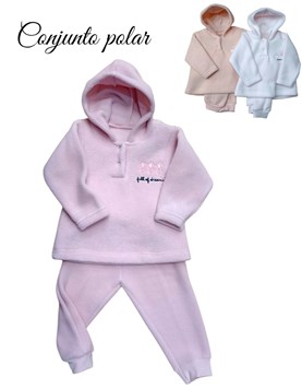 CONJUNTO BEBA DE POLAR BUZO CON CAPUCHA Y BORDADO. DREAMS