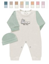 Enterito BB plush, bordado central, con mangas y gorro combinado, s/pie, nena y varón. Dreams