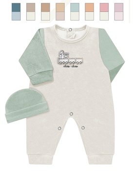 Enterito BB plush, bordado central, con mangas y gorro combinado, s/pie, nena y varón. Dreams