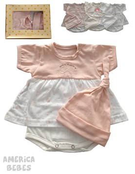 Set de body en interlock liso con estampa central combinado con rana y gorrito plush combinado con chaleco en plush ositos y nubes colores unisex nena y nene dreams
