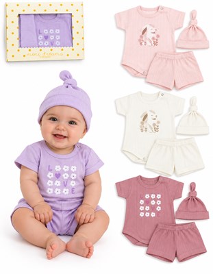 Set 3 piezas, body en jacquard liso, body estampa central con pantalon y gorro. Dreams