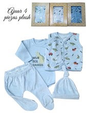 Set 4 piezas, body estampado con ranita, gorro y chaleco en plush, estampado varón. Dreams