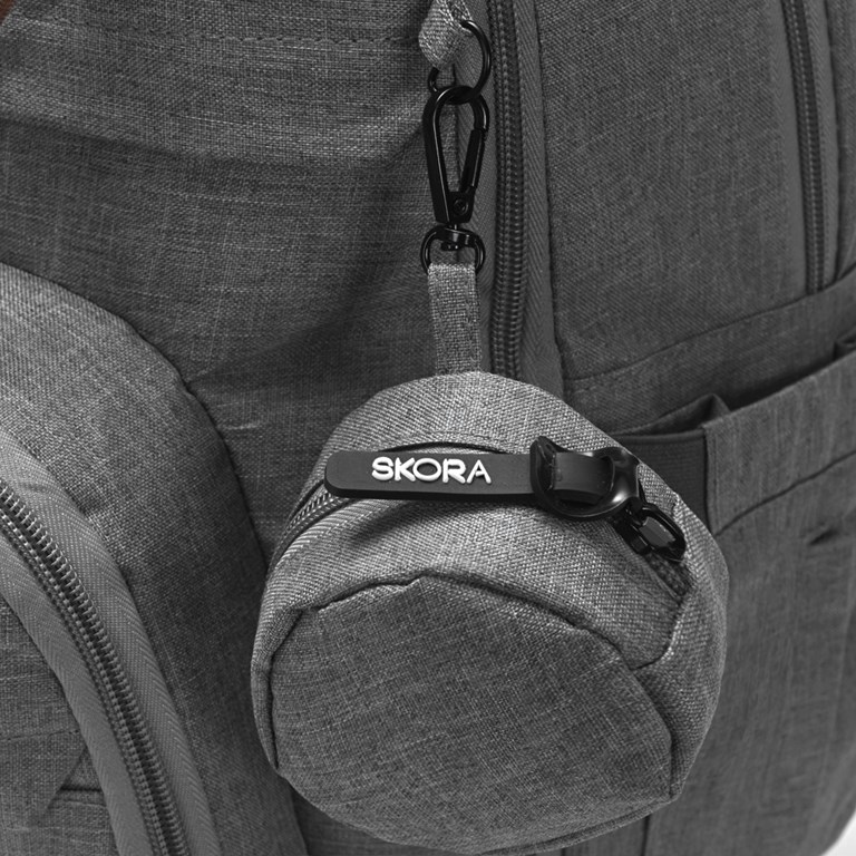 MOCHILA MATERNAL GRIS CON CAMBIADOR Y MONEDERO. 31X44X16 CM