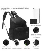 MOCHILA MATERNAL NEGRA CON CAMBIADOR MATELASSE. SKORA