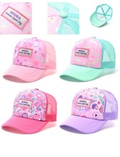 GORRA PARA NENA CON VISERA ESTAMPA SURTIDA