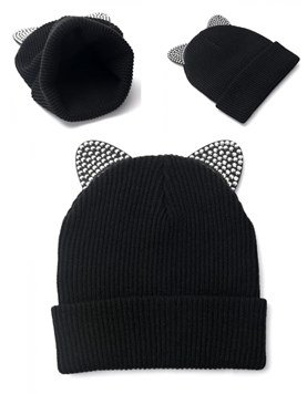 GORRO ROCKY INFANTIL TEJIDO.  CON OREJITAS Y TACHAS