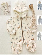 astronaura de plush estampado forrado en corderito con cierre cocomiel