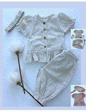 SET LINO BORDADO BLUSA AMELI CON CAPRI Y VINCHA. COCOMIEL
