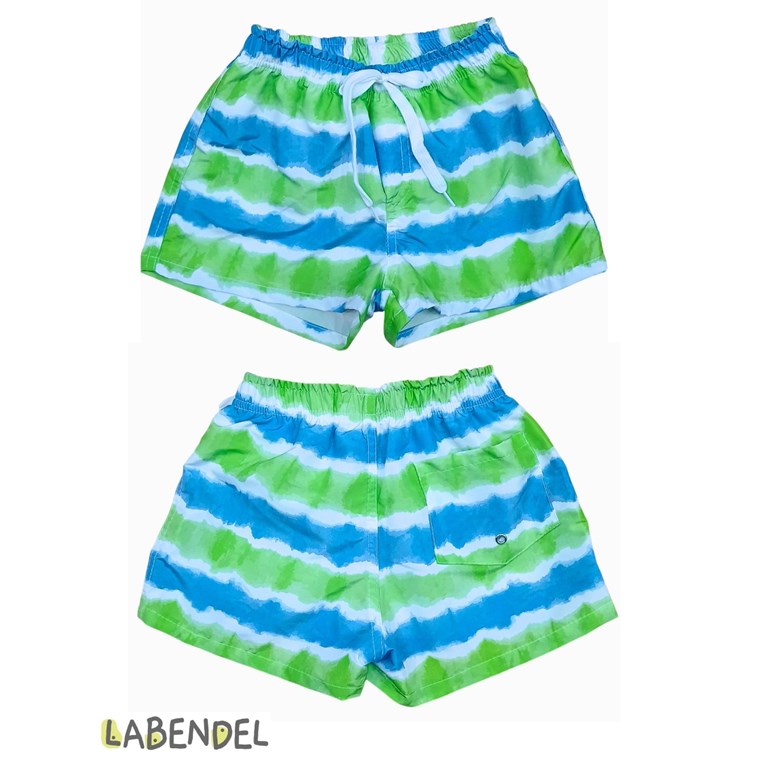 Short baño estampa batik con suspensor y cordon en cintura ajustable y bolsillo atras con ojalillo para que salga el agua. Labendel