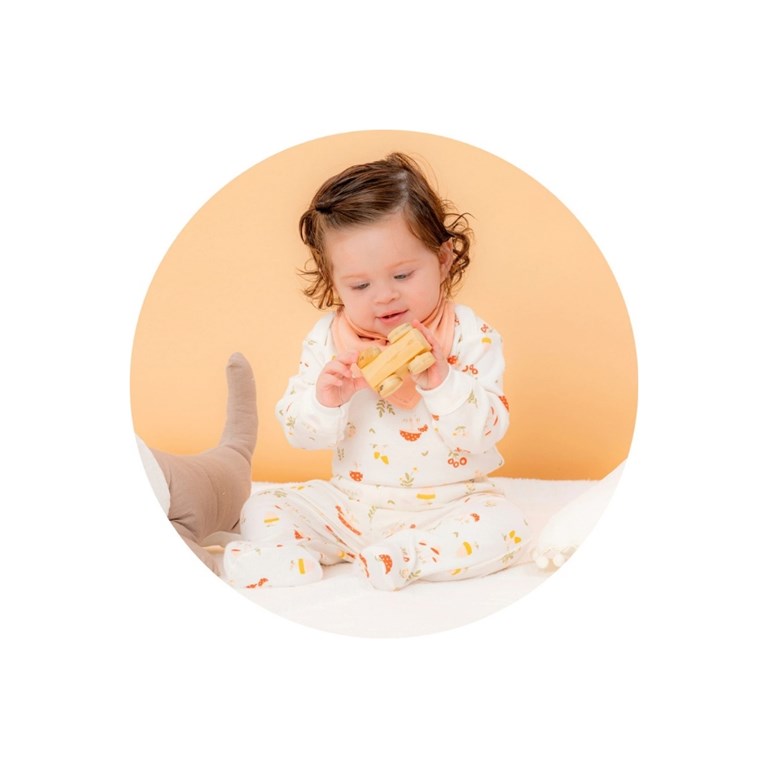 Body Frances con Broche ESTAMPADO Colores surtidos. Naranjo.