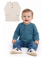 Remera bebe manga larga con boton.Naranjo