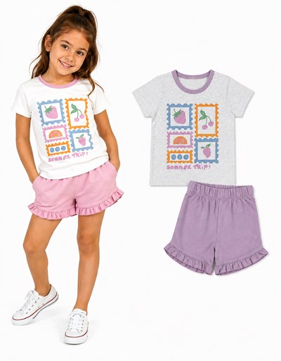 Pijama nena remera con estamapa y short liso. Naranjo