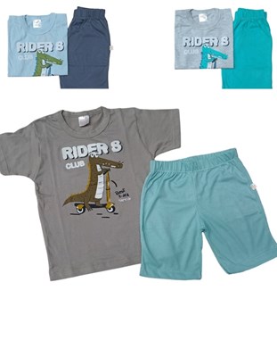 Pijama nene remera con estampada y short liso. Naranjo