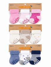 PACK X 3: MEDIAS BEBE/A TOWELL CON ANTIDESLIZANTE. COLORES SURTIDOS. NARANJO