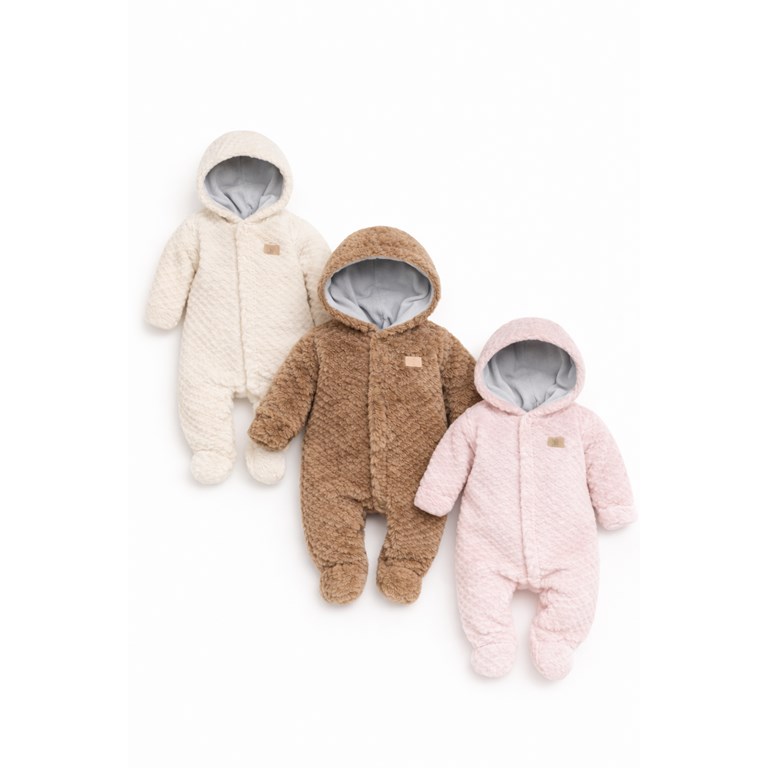 ENTERITO CON BROCHE. GOFRADO. GAMISE